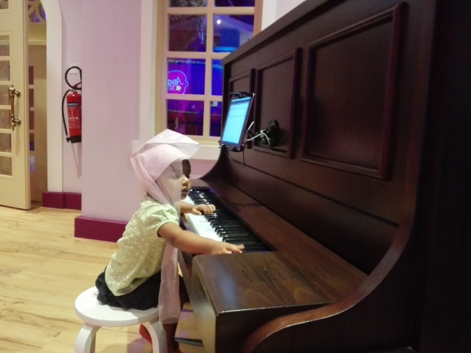 Piano at Angelina Ballerina Mattel Play! Town
